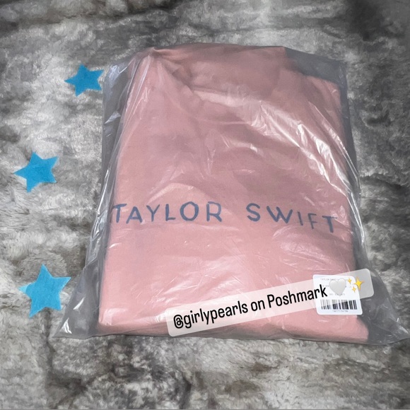 Official Taylor Swift 1989 (Taylor’s Version) Pink Crewneck Sweatshirt NEW - Picture 3 of 11